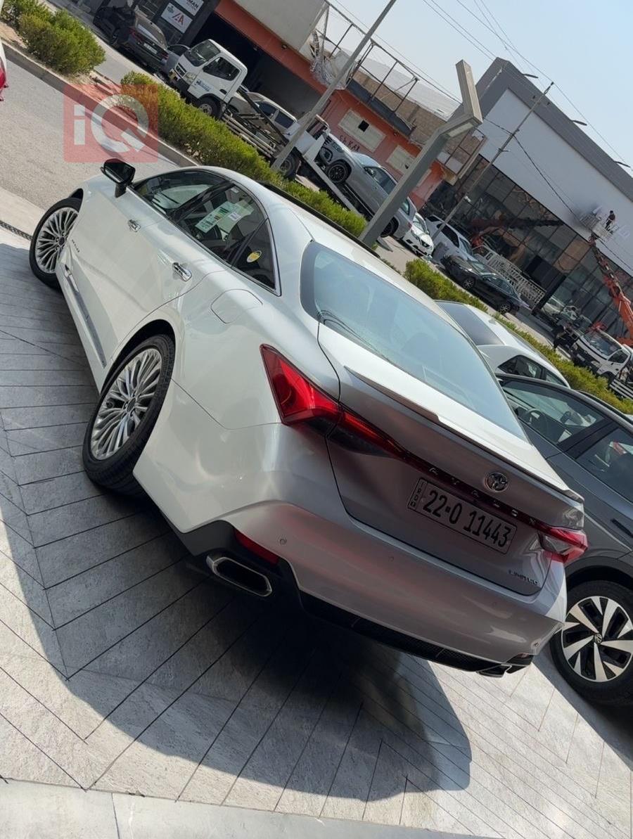 تۆیۆتا ئەڤەلۆن